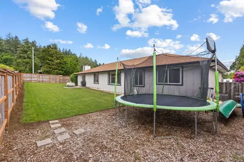 6696 Doral Drive SE Salem OR 97306