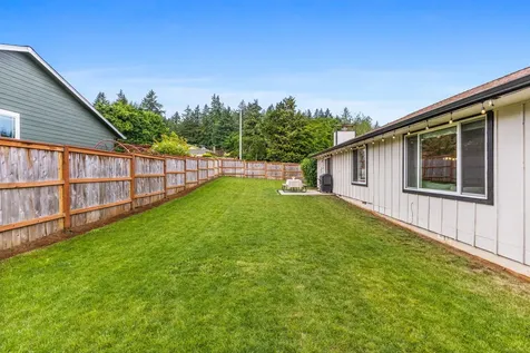 6696 Doral Drive SE Salem OR 97306