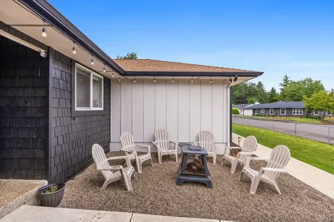 6696 Doral Drive SE Salem OR 97306