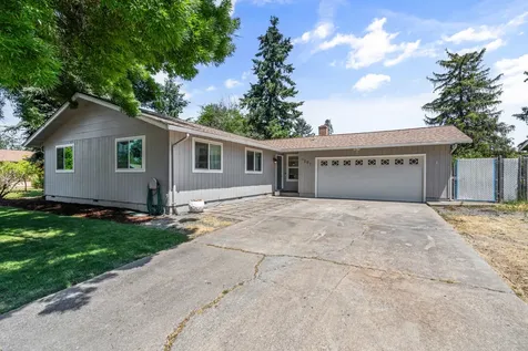 1201 Kelly Street Medford OR 97501