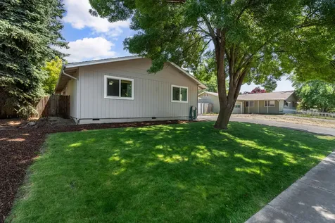 1201 Kelly Street Medford OR 97501