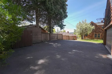 1527 Pacific Terrace Klamath Falls OR 97601