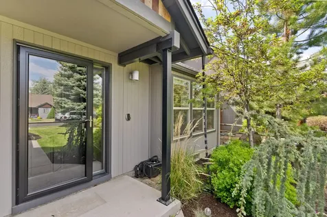61293 Osprey Nest Place Bend OR 97702