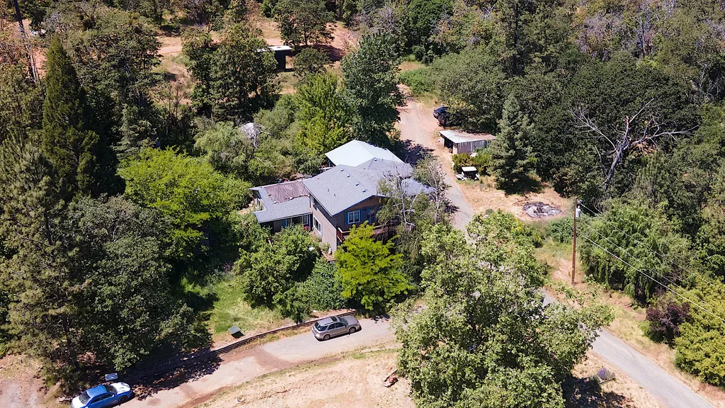 251 W Savage Creek Road Grants Pass OR 97527