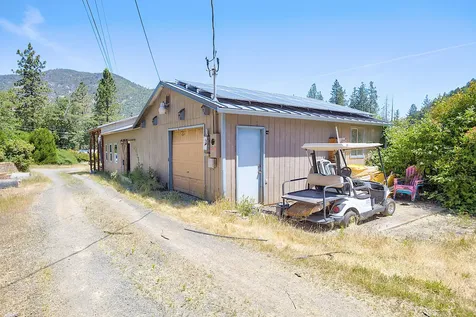 251 W Savage Creek Road Grants Pass OR 97527