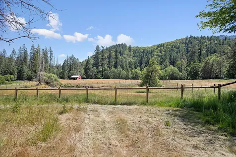 251 W Savage Creek Road Grants Pass OR 97527
