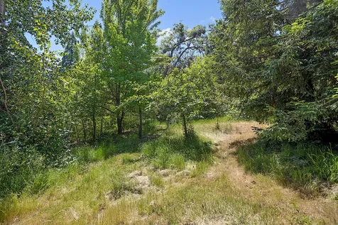 251 W Savage Creek Road Grants Pass OR 97527