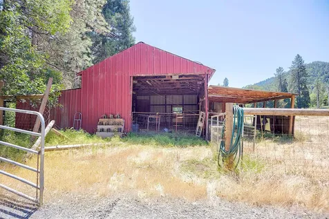 251 W Savage Creek Road Grants Pass OR 97527