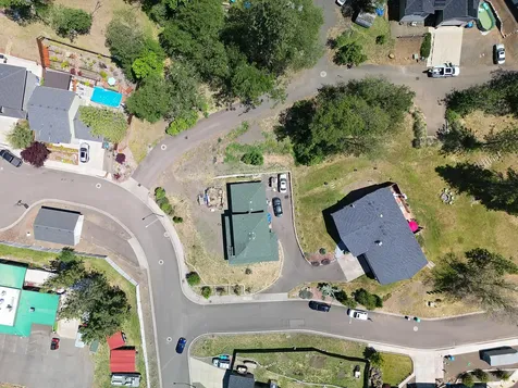 105 Linda Lane Shady Cove OR 97539