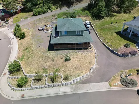 105 Linda Lane Shady Cove OR 97539