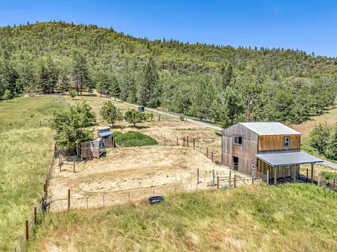 4780 Andrews Road Medford OR 97501