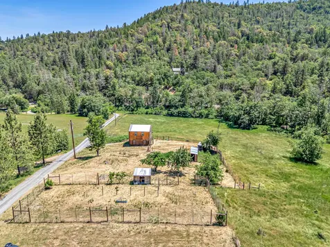 4780 Andrews Road Medford OR 97501