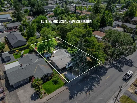 235 NE Savage Street Grants Pass OR 97526