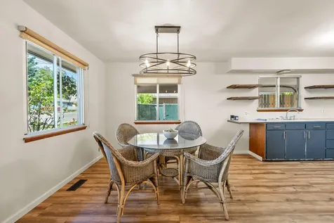 235 NE Savage Street Grants Pass OR 97526