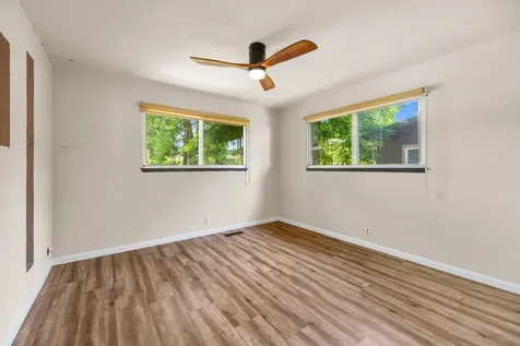 235 NE Savage Street Grants Pass OR 97526