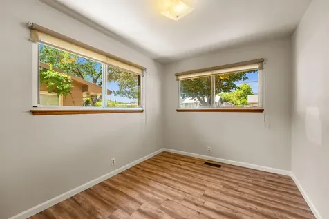 235 NE Savage Street Grants Pass OR 97526