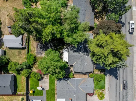 235 NE Savage Street Grants Pass OR 97526