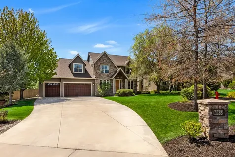 60853 Goldenwood Loop Bend OR 97702