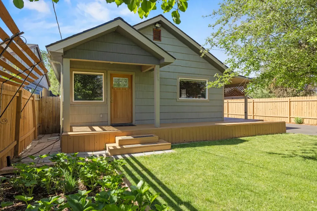 2244 Wantland Avenue Klamath Falls OR 97601