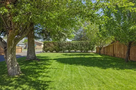2244 Wantland Avenue Klamath Falls OR 97601