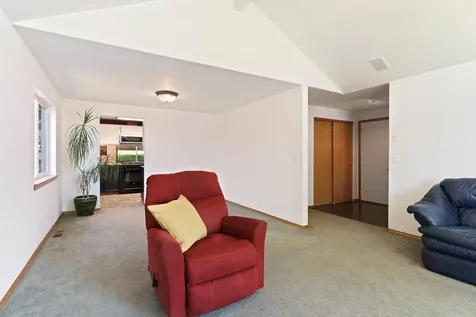 1516 NE Locksley Drive Bend OR 97701