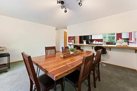 1516 NE Locksley Drive Bend OR 97701