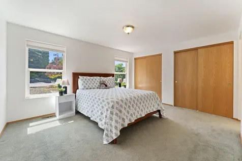 1516 NE Locksley Drive Bend OR 97701