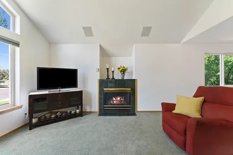 1516 NE Locksley Drive Bend OR 97701