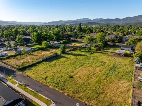 0 Aster Street Medford OR 97501