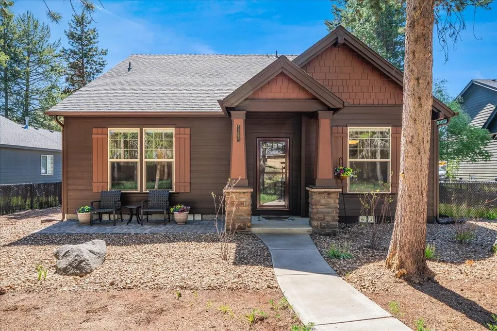 51875 Hollinshead Place La Pine OR 97739