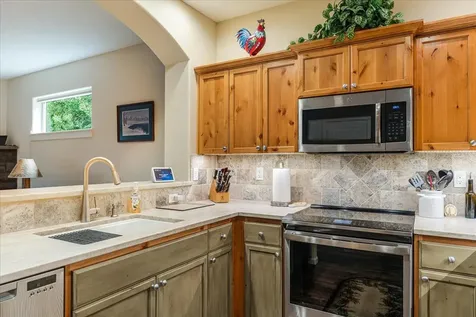 51875 Hollinshead Place La Pine OR 97739