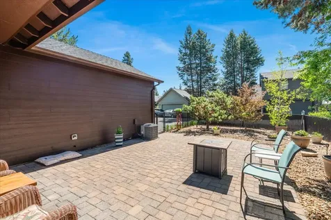 51875 Hollinshead Place La Pine OR 97739