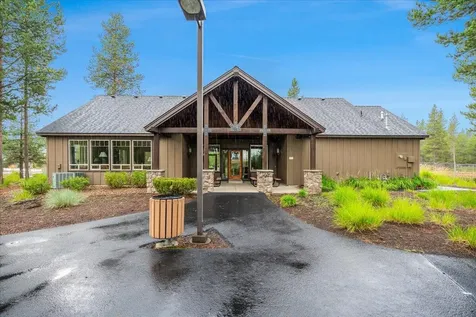 51875 Hollinshead Place La Pine OR 97739