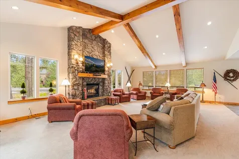 51875 Hollinshead Place La Pine OR 97739