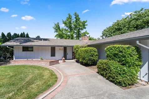 2457 Edgemont Drive Medford OR 97504