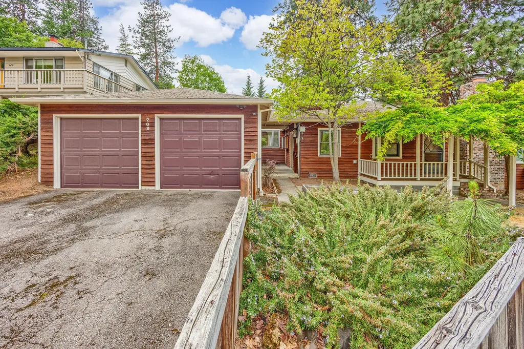 769 S Mountain Avenue Ashland OR 97520