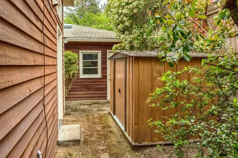 769 S Mountain Avenue Ashland OR 97520