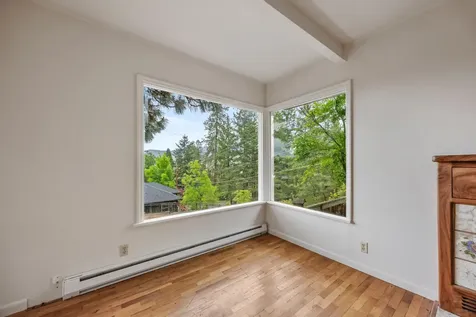 769 S Mountain Avenue Ashland OR 97520