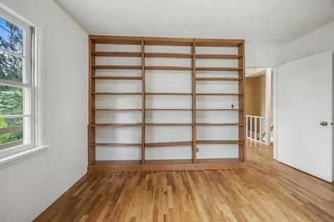 769 S Mountain Avenue Ashland OR 97520