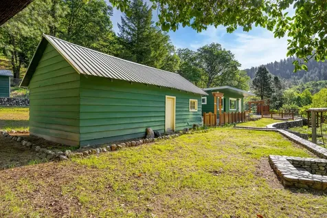 15551 E Evans Creek Road Rogue River OR 97537