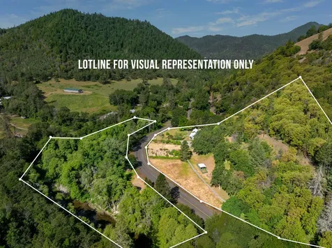 15551 E Evans Creek Road Rogue River OR 97537