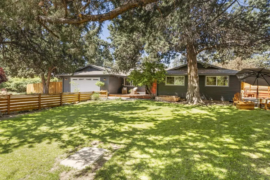 61157 Benham Road Bend OR 97702