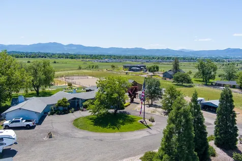 2872 Coker Butte Road Medford OR 97504
