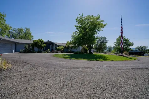 2872 Coker Butte Road Medford OR 97504
