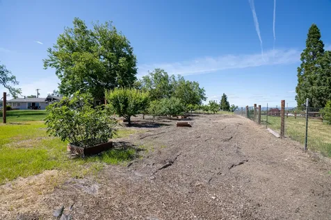 2872 Coker Butte Road Medford OR 97504