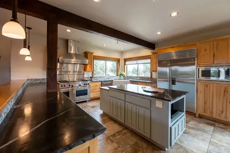 18598 SW Mount Adams Loop Powell Butte OR 97753