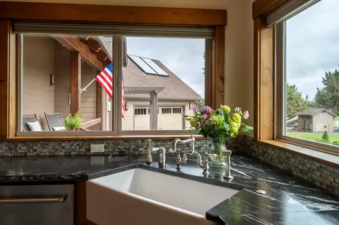 18598 SW Mount Adams Loop Powell Butte OR 97753