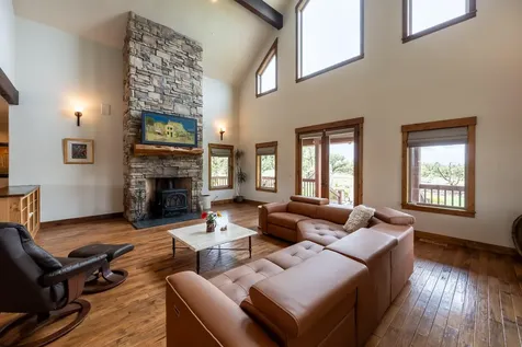 18598 SW Mount Adams Loop Powell Butte OR 97753