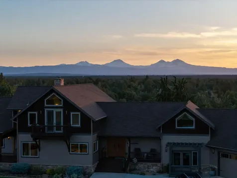 18598 SW Mount Adams Loop Powell Butte OR 97753