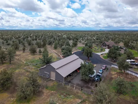 18598 SW Mount Adams Loop Powell Butte OR 97753